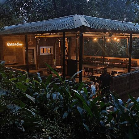 Captain'S Camp Sirsi Luaran gambar